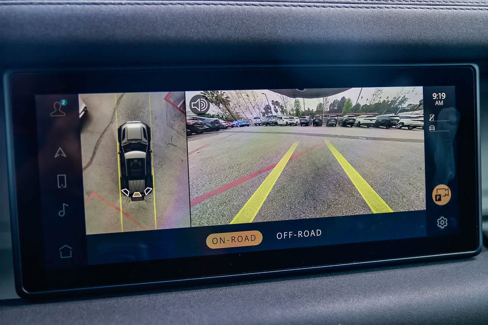 Thumbnail: 2020 Land Rover Defender - 26