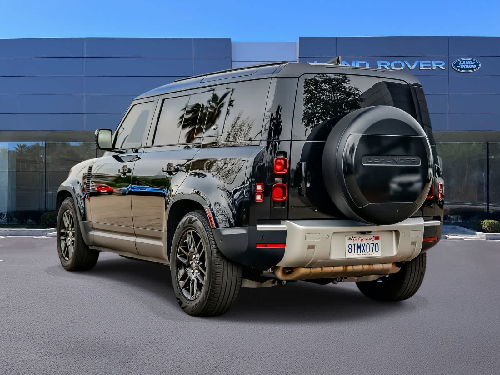 Thumbnail: 2020 Land Rover Defender - 6