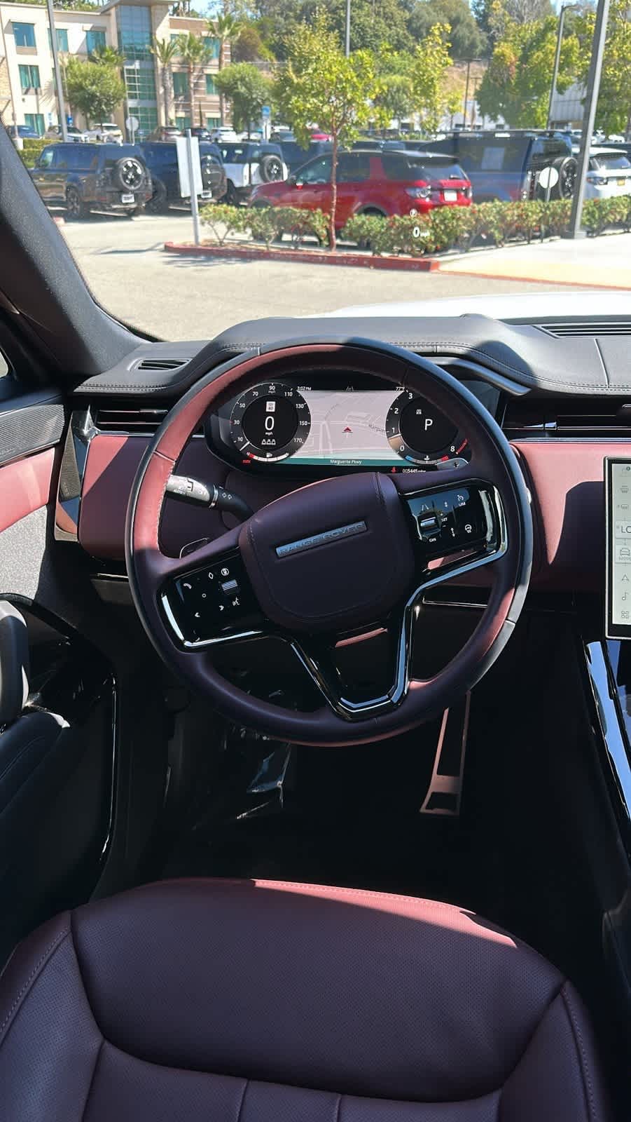 Thumbnail: 2025 Land Rover Range Rover Sport - 4