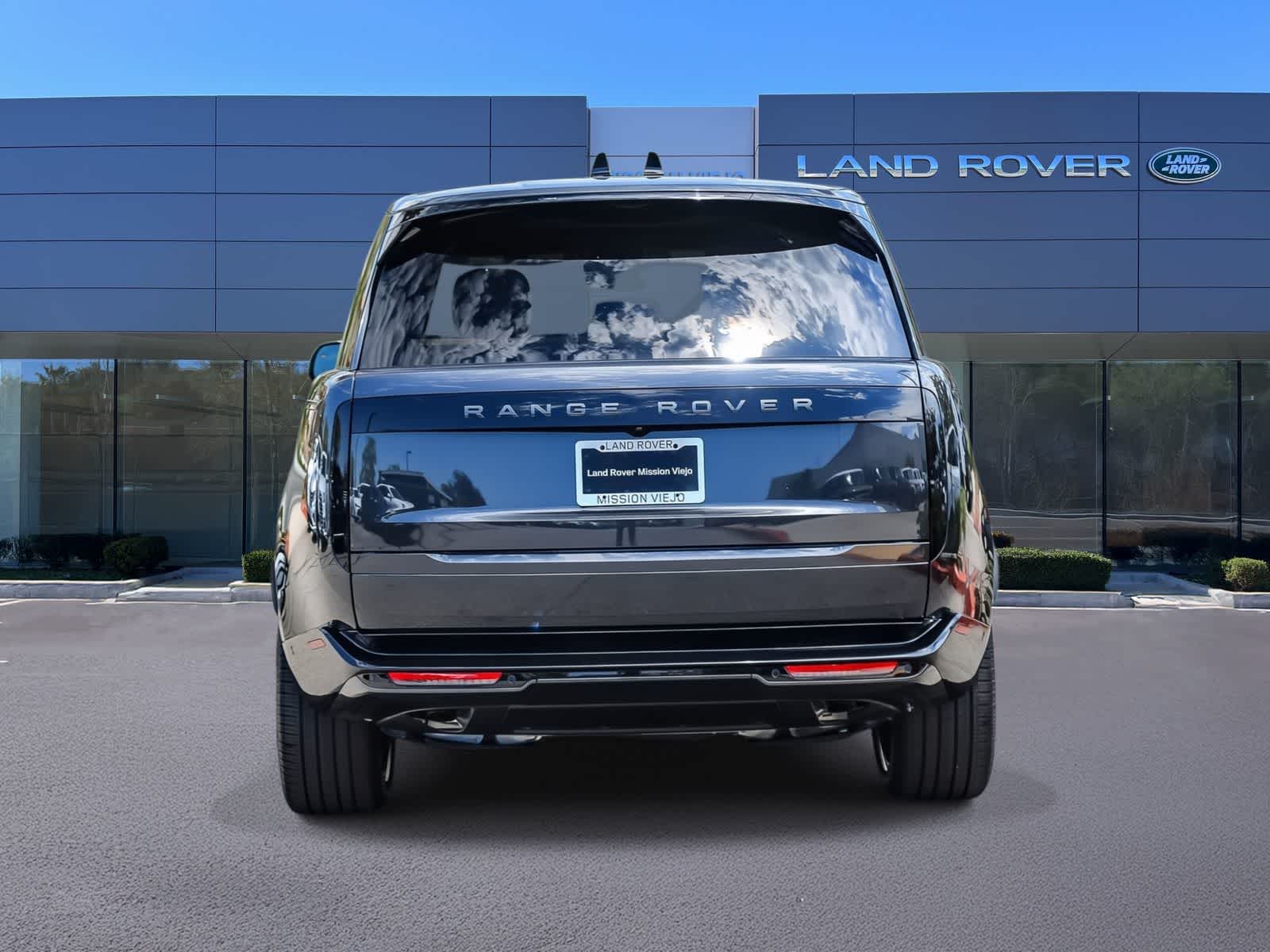 Thumbnail: 2026 Land Rover Range Rover - 5
