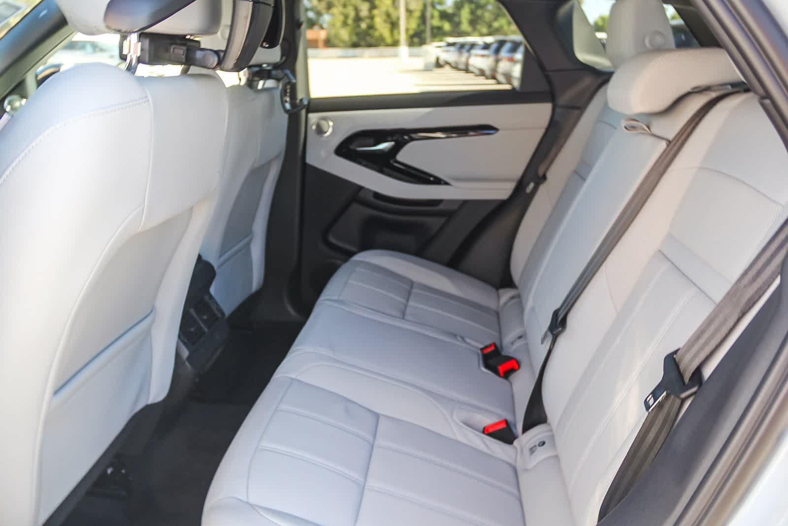 Thumbnail: 2026 Land Rover Range Rover Evoque - 16