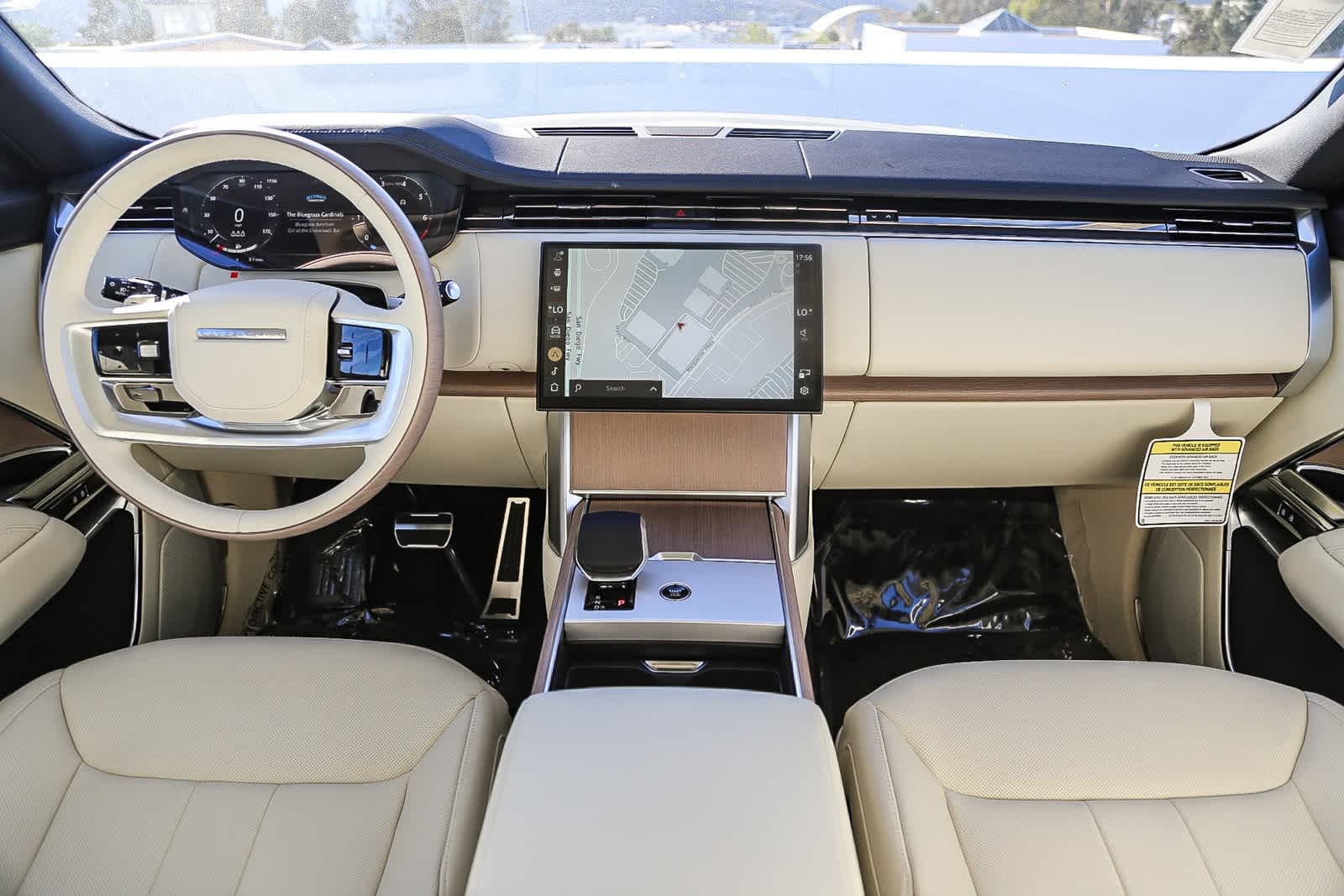 Thumbnail: 2025 Land Rover Range Rover - 12