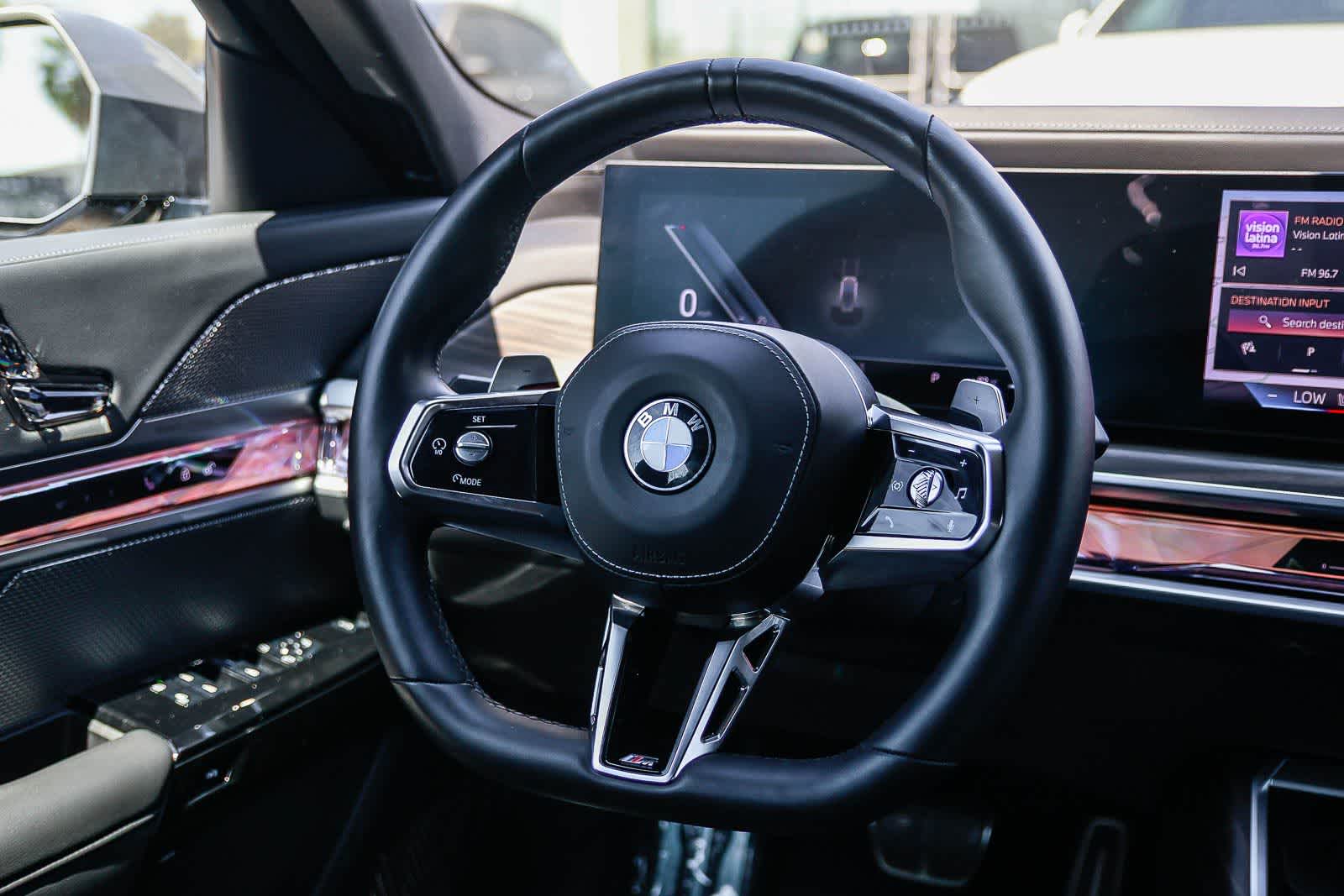 Thumbnail: 2024 BMW 7 Series - 15