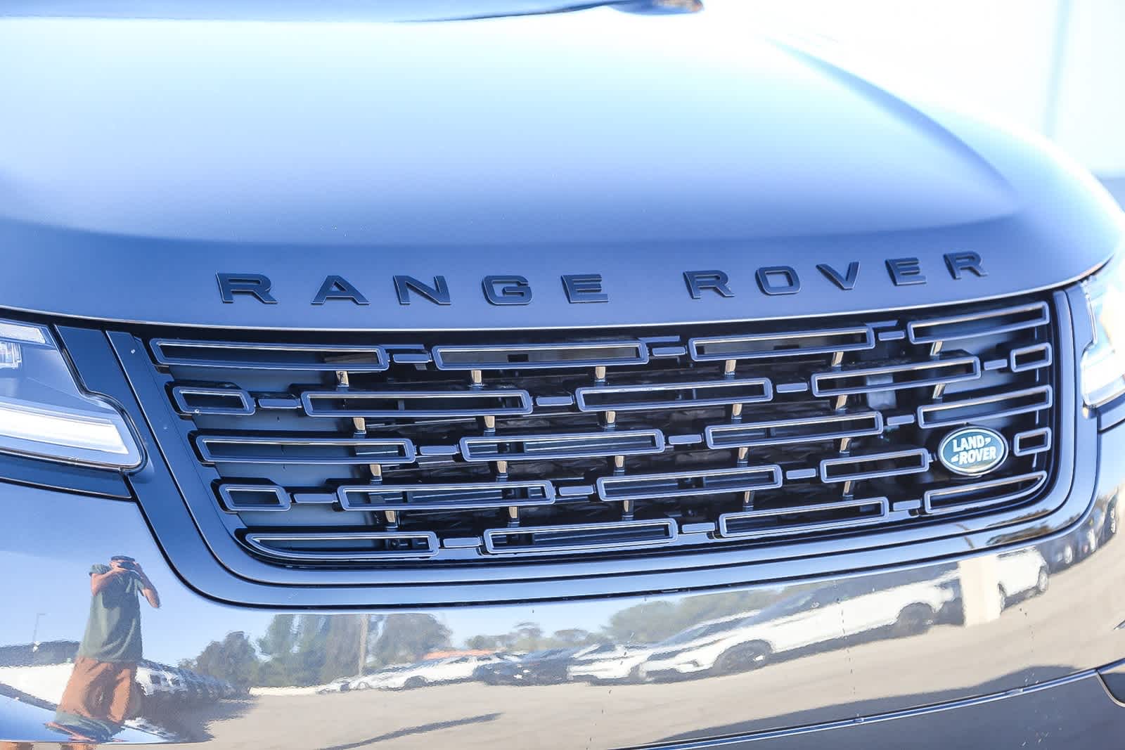 Thumbnail: 2026 Land Rover Range Rover Velar - 5