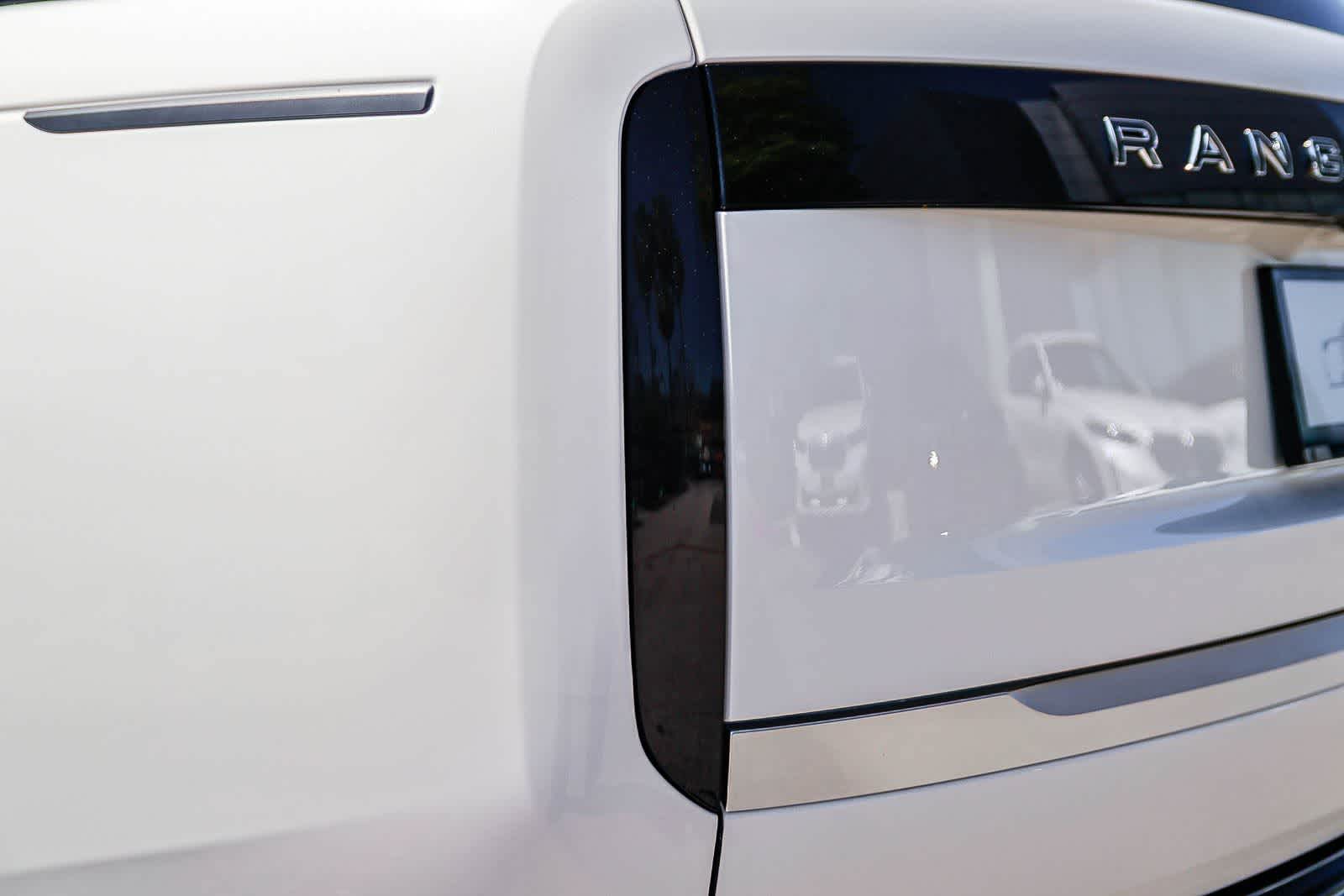 Thumbnail: 2024 Land Rover Range Rover - 7