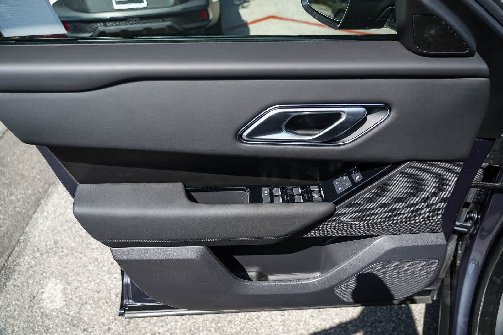 Thumbnail: 2026 Land Rover Range Rover Velar - 18