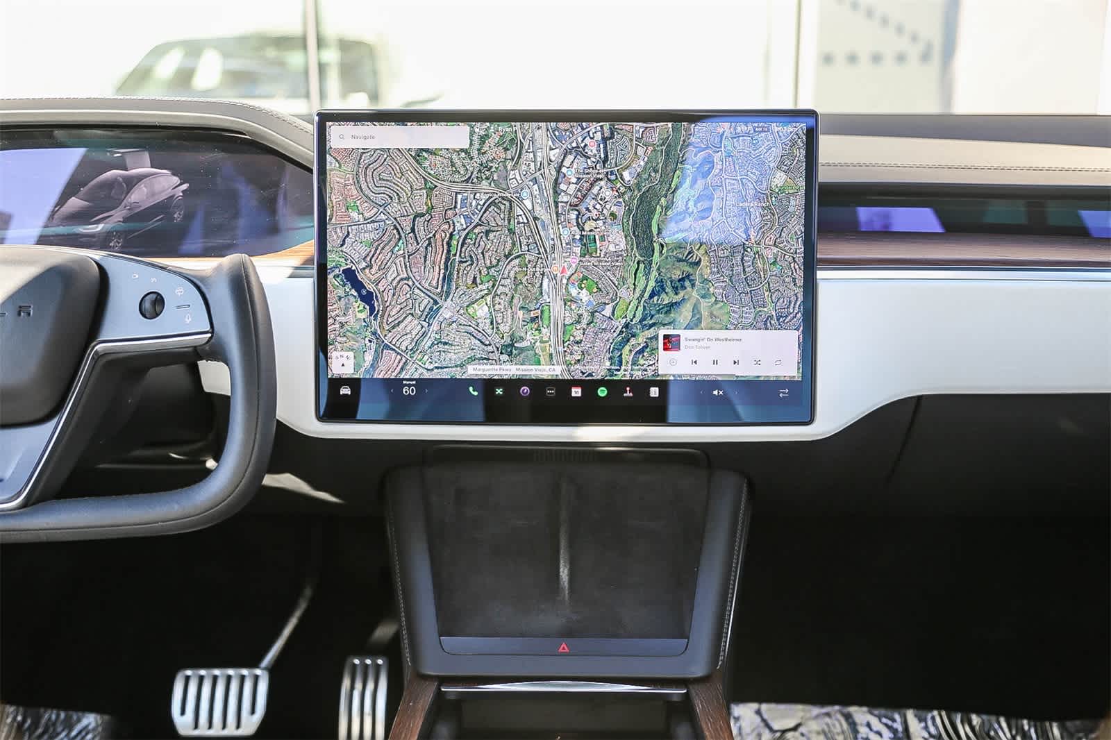 Thumbnail: 2022 Tesla Model X - 13