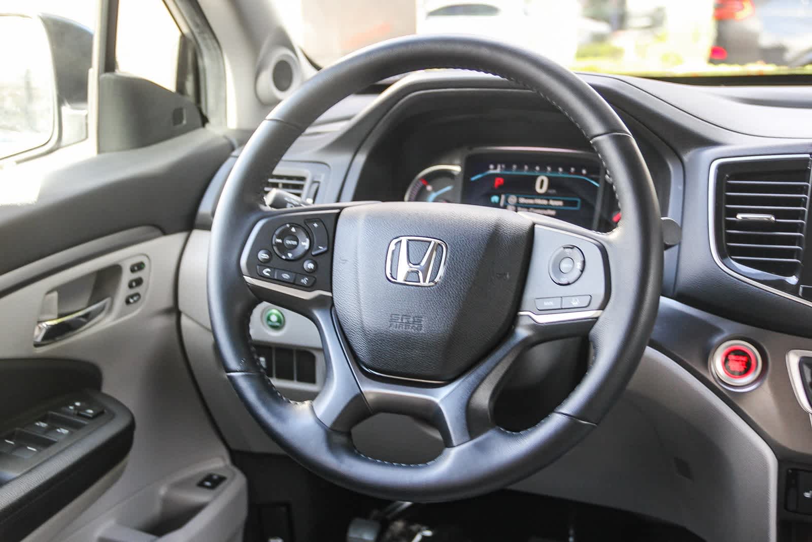 Thumbnail: 2020 Honda Pilot - 17