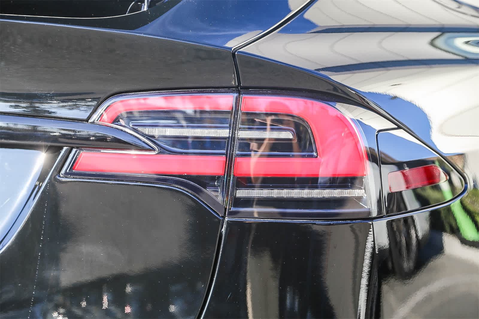 Thumbnail: 2022 Tesla Model X - 9