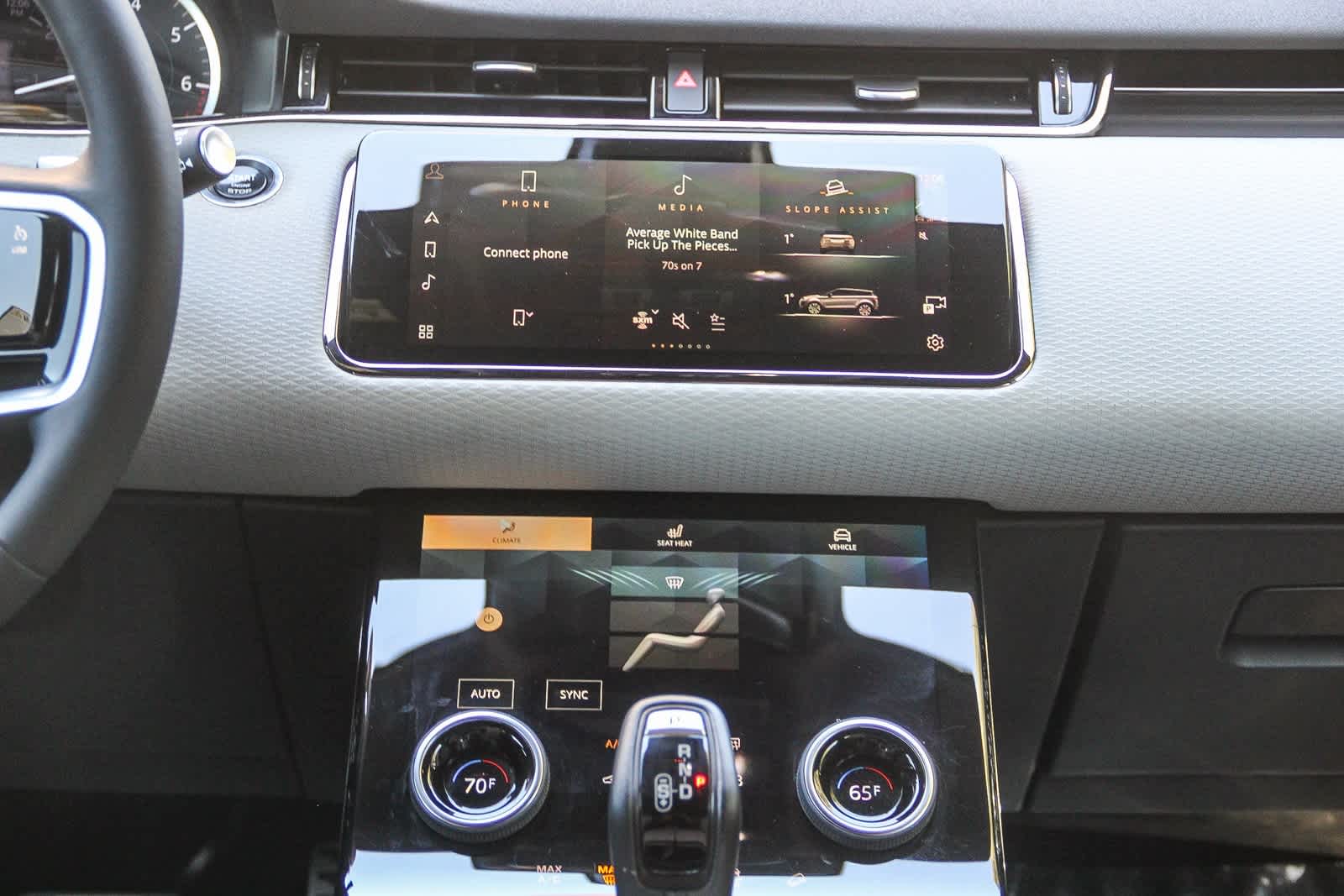 Thumbnail: 2023 Land Rover Range Rover Evoque - 12