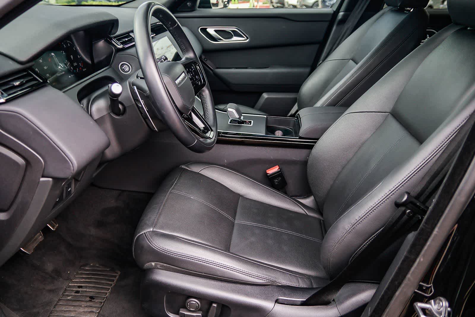 Thumbnail: 2025 Land Rover Range Rover Velar - 19