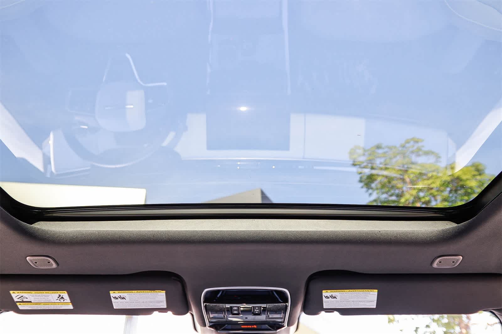 Thumbnail: 2025 Land Rover Range Rover Sport - 16