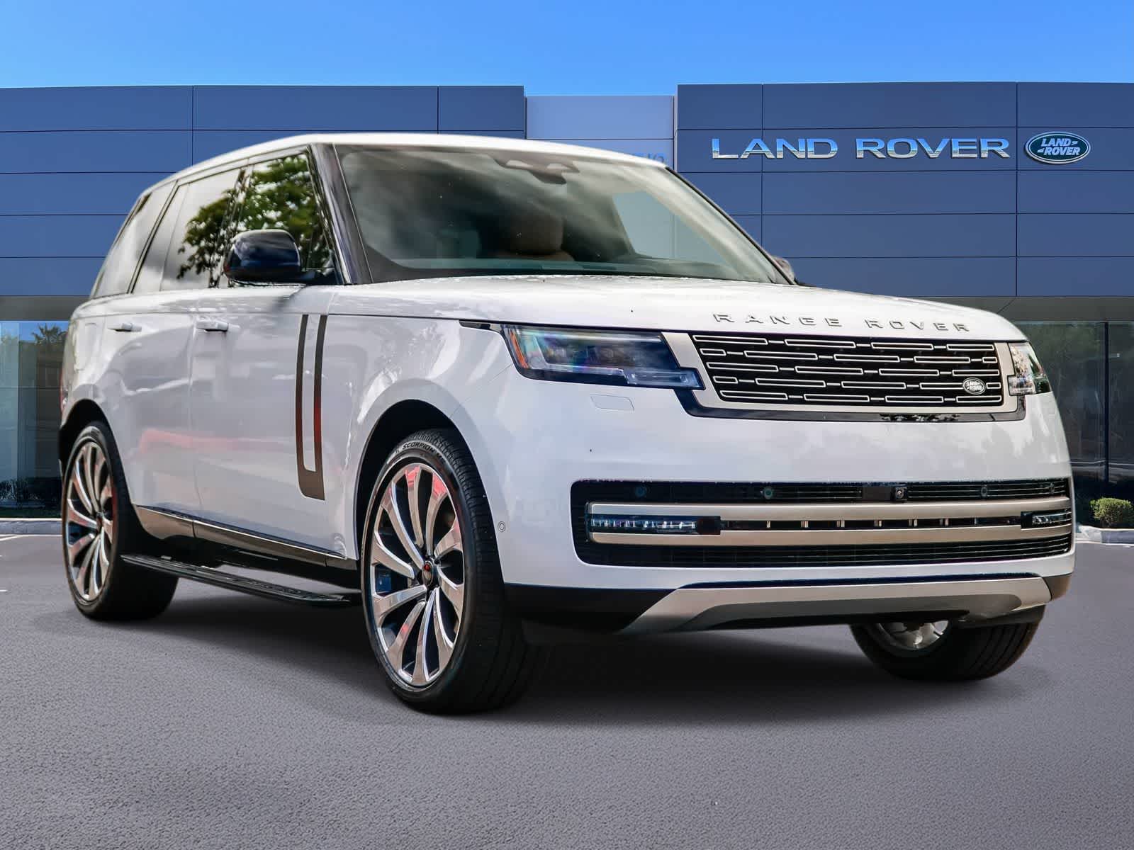 Thumbnail: 2026 Land Rover Range Rover - 3
