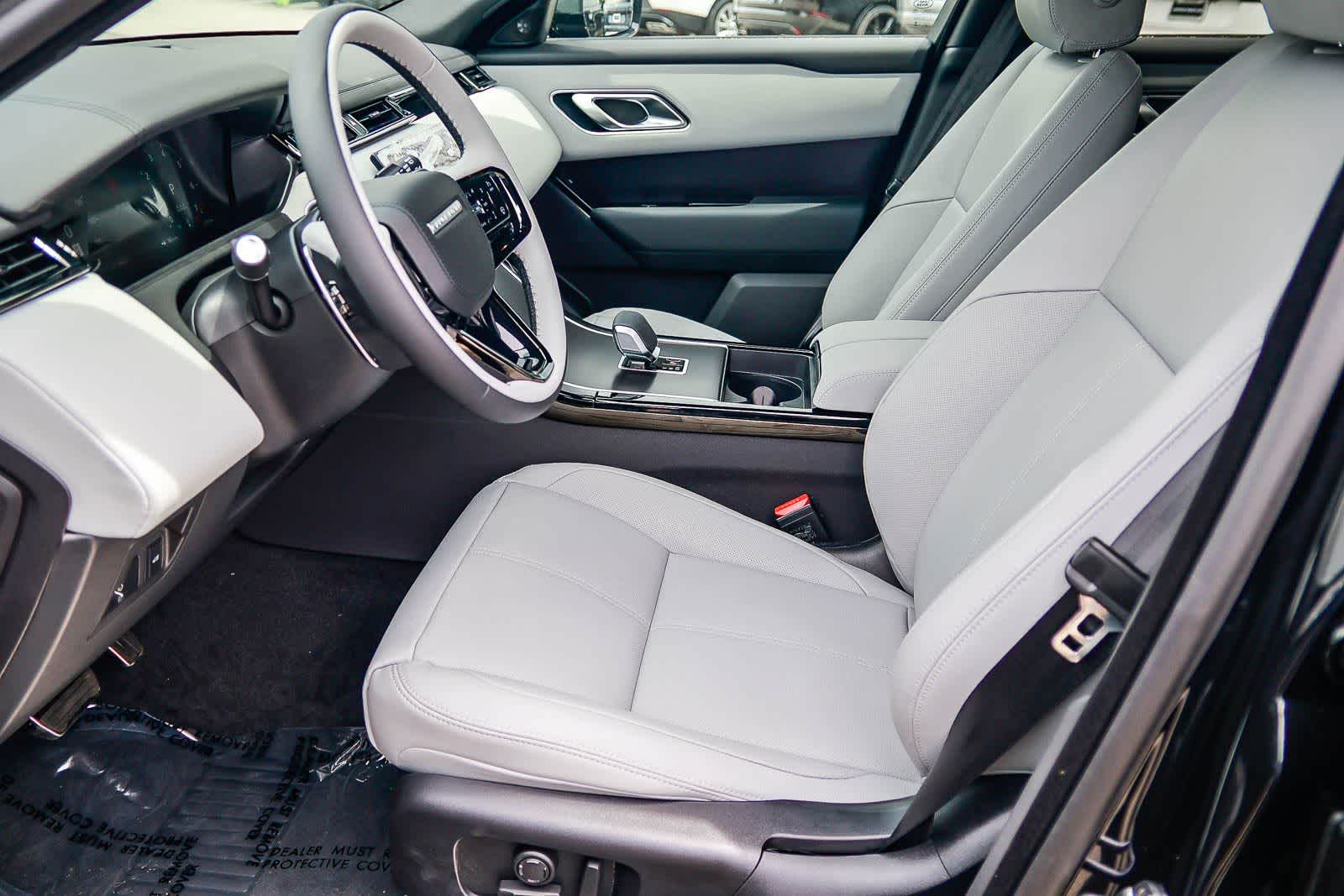 Thumbnail: 2026 Land Rover Range Rover Velar - 19