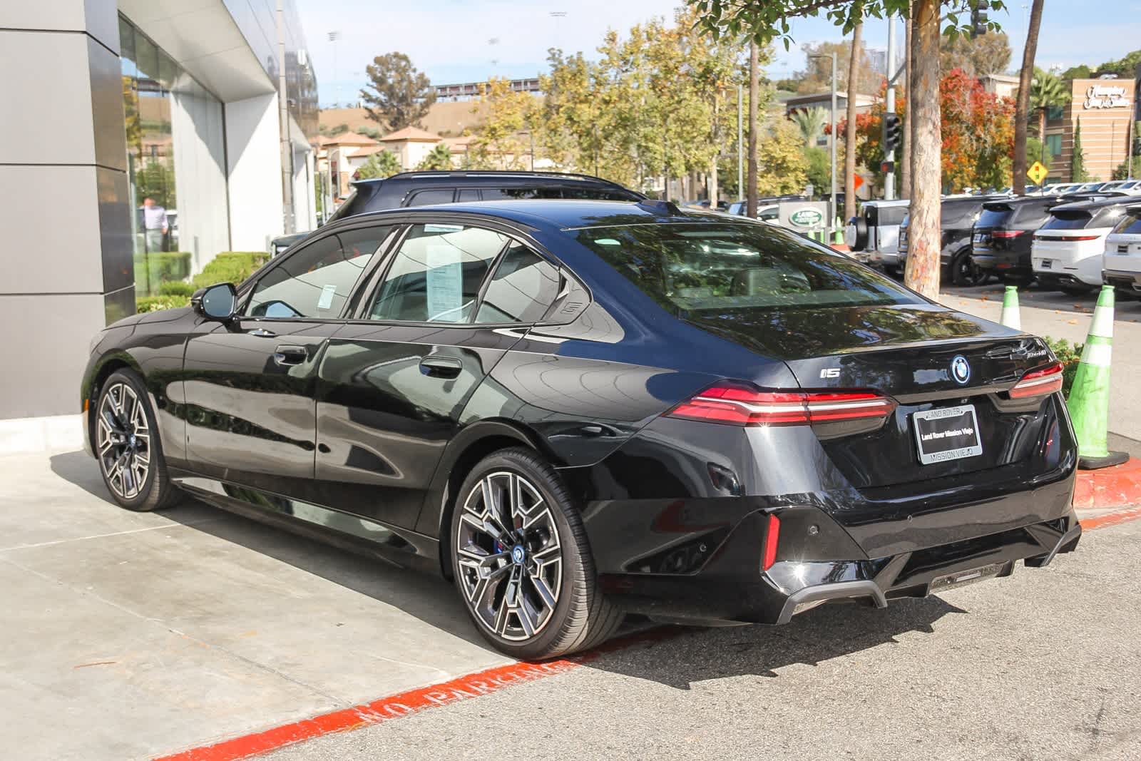 Thumbnail: 2025 BMW i5 - 9