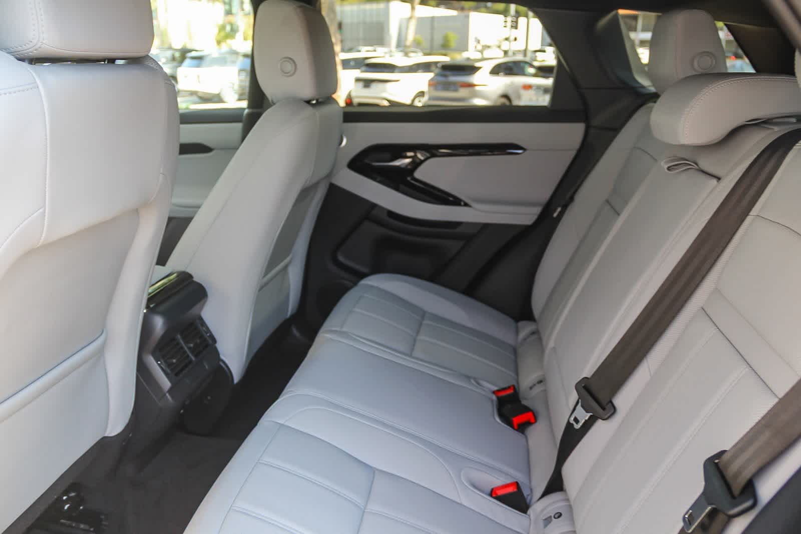 Thumbnail: 2026 Land Rover Range Rover Evoque - 16