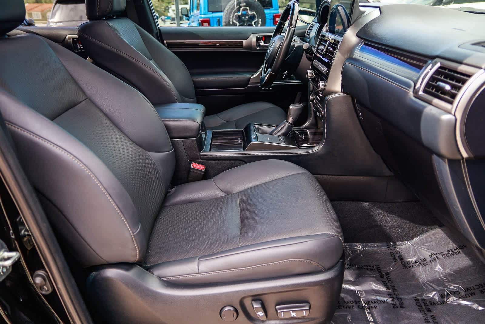 Thumbnail: 2022 Lexus GX - 17