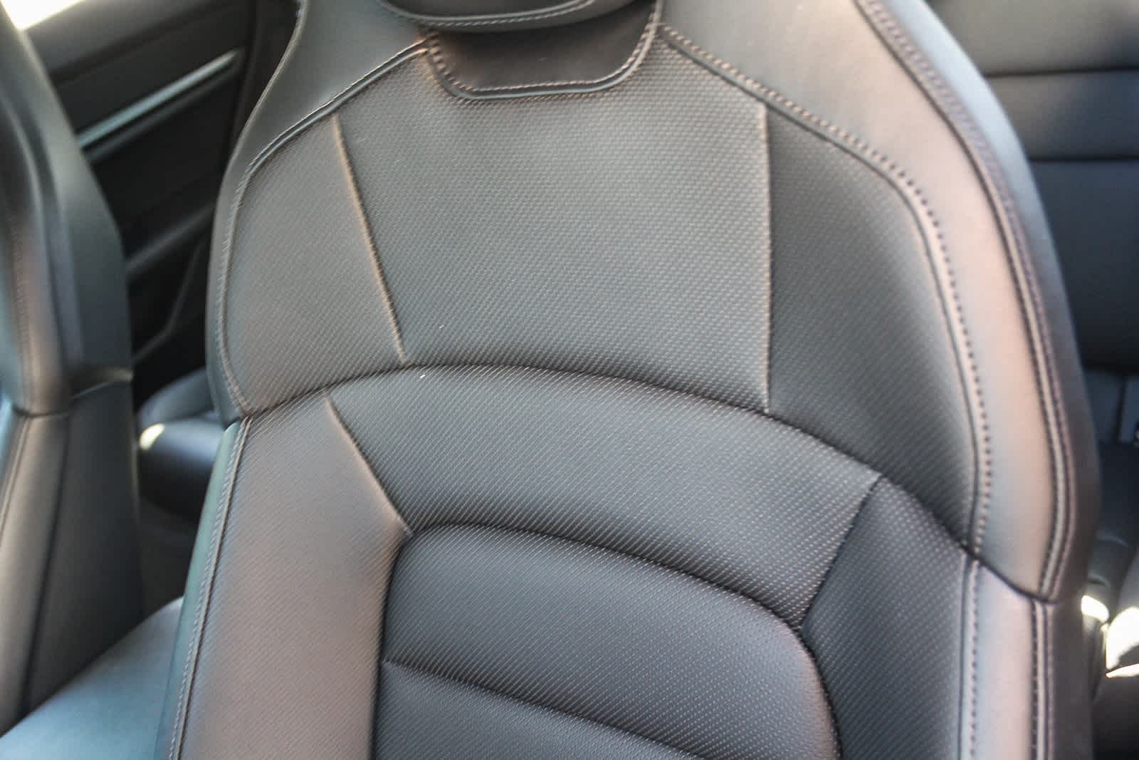 Thumbnail: 2025 Porsche Taycan - 26