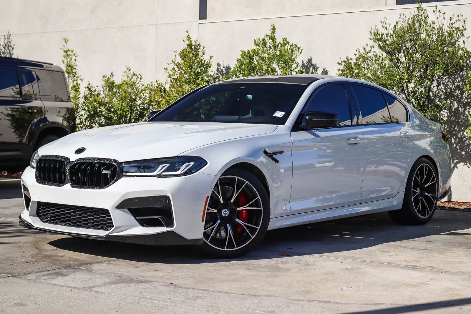 2022 BMW M5