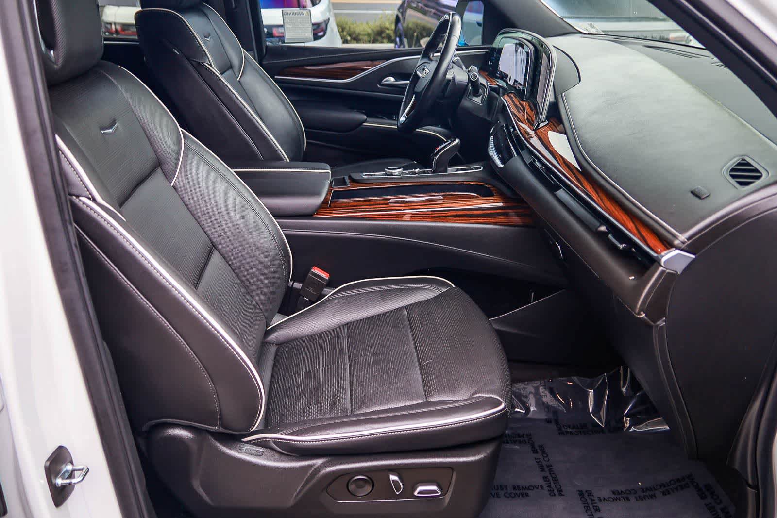 Thumbnail: 2022 Cadillac Escalade - 16
