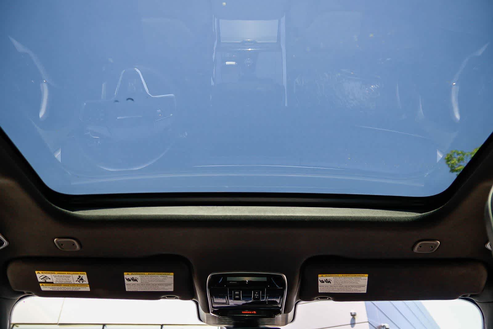 Thumbnail: 2025 Land Rover Range Rover Sport - 16