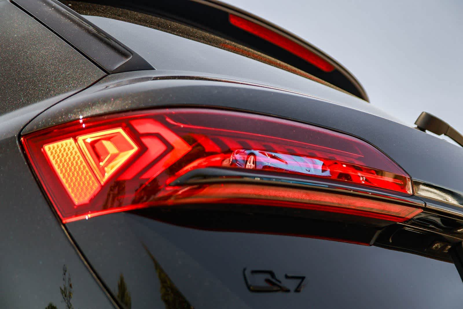Thumbnail: 2022 Audi Q7 - 4