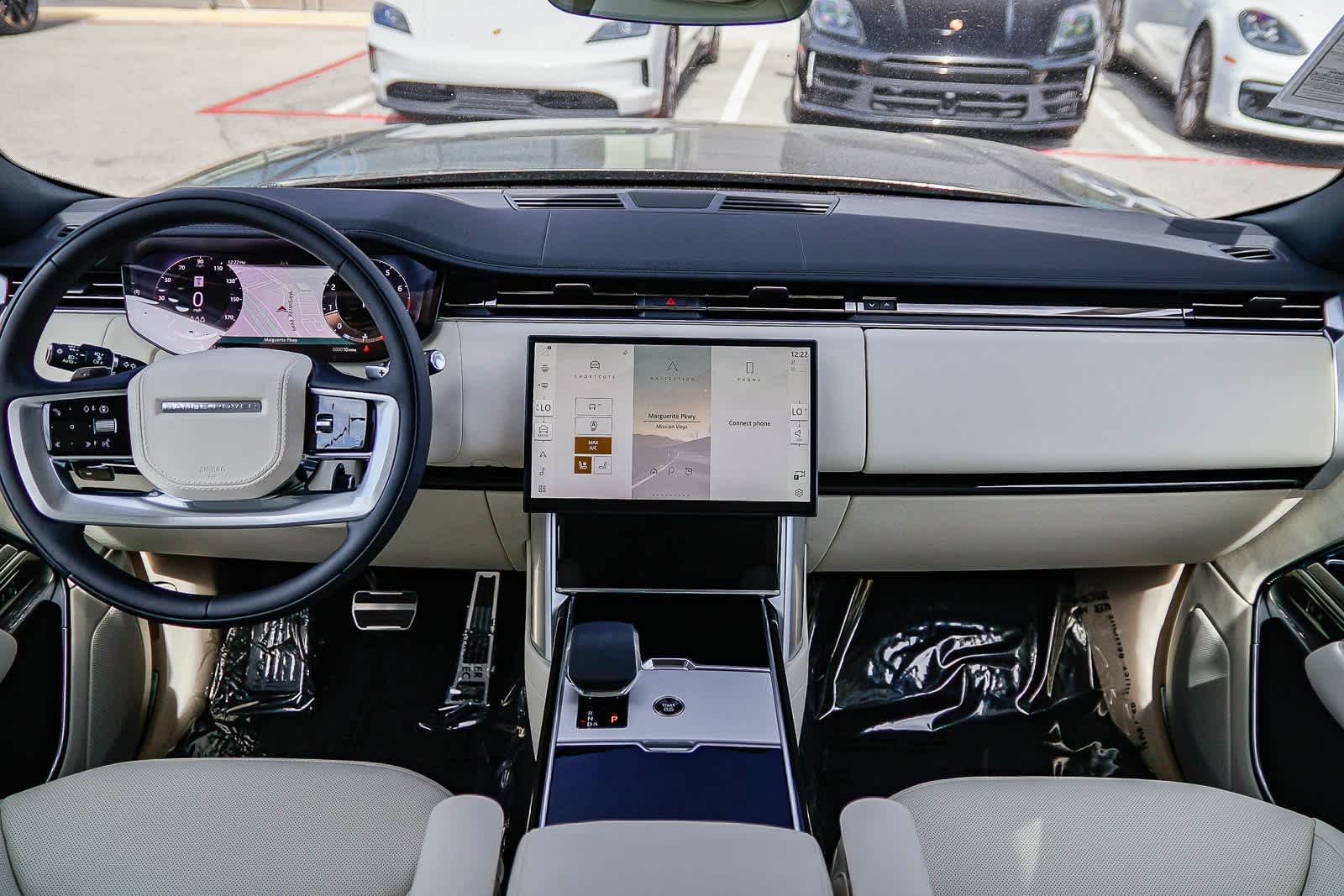 Thumbnail: 2026 Land Rover Range Rover - 12