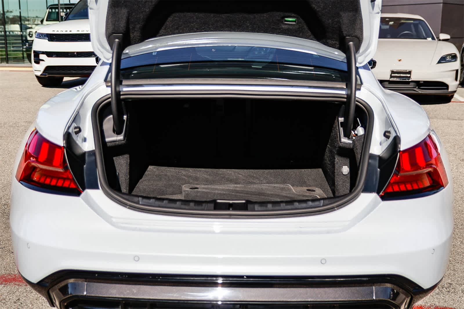 Thumbnail: 2024 Audi RS e-tron GT - 31