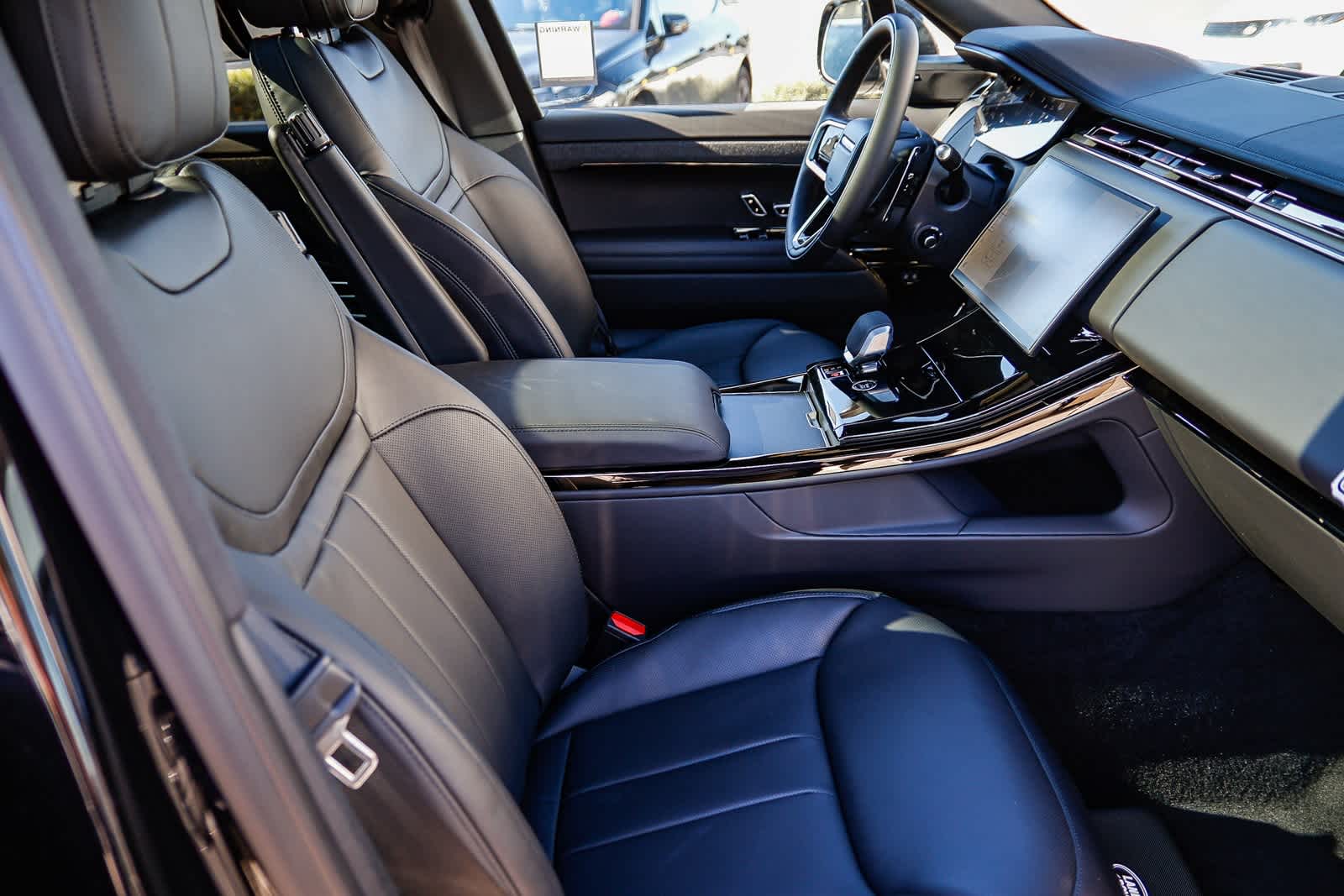 Thumbnail: 2026 Land Rover Range Rover Sport - 17