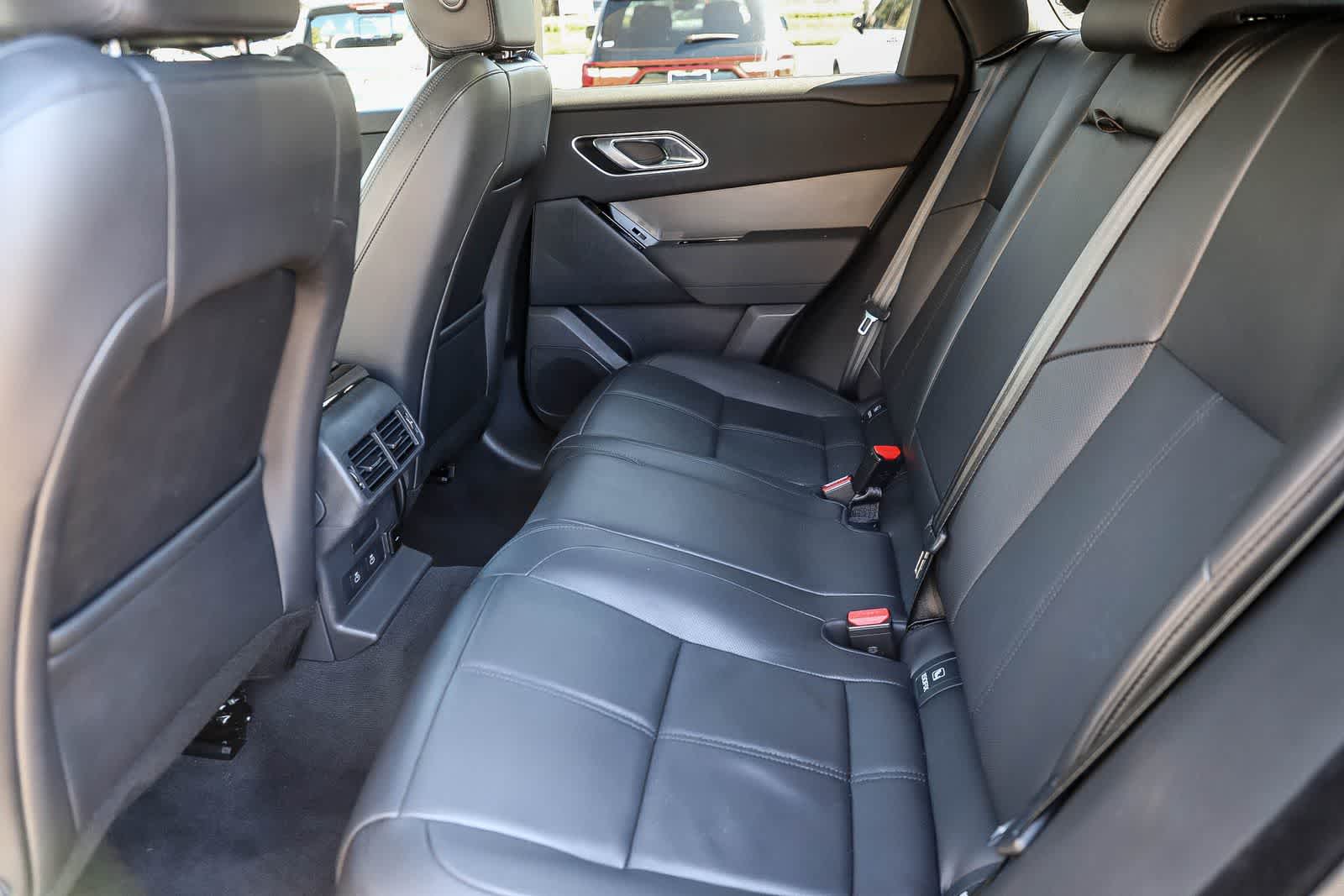 Thumbnail: 2025 Land Rover Range Rover Velar - 16