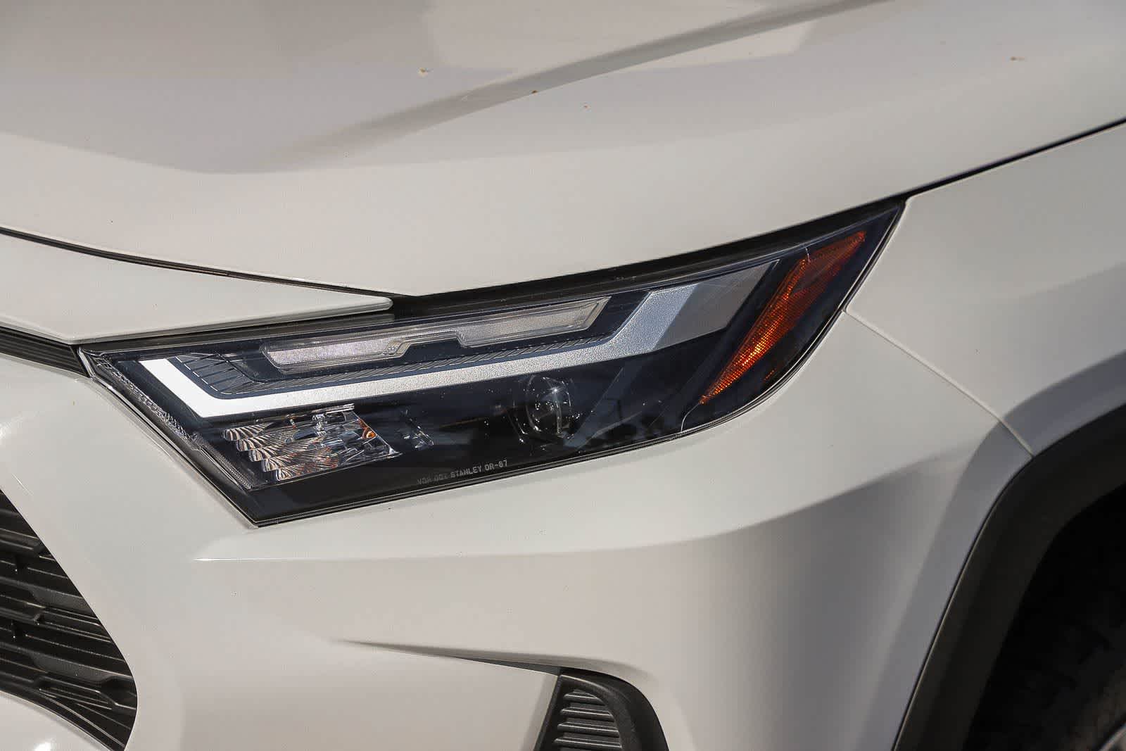 Thumbnail: 2023 Toyota RAV4 - 8