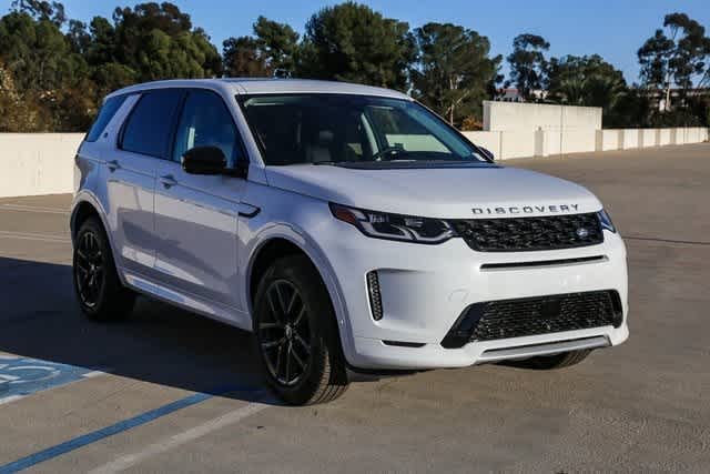 Thumbnail: 2024 Land Rover Discovery Sport - 3