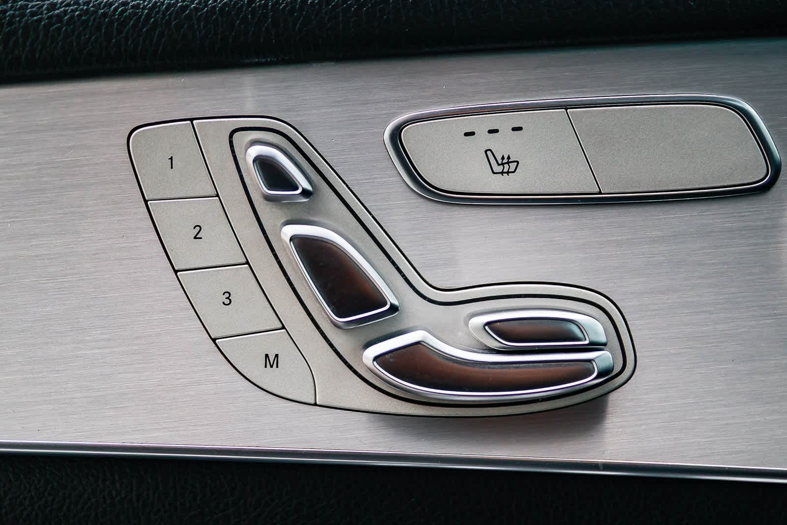 Thumbnail: 2019 Mercedes-Benz GLC - 21