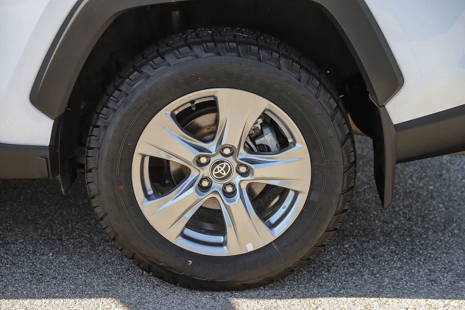 Thumbnail: 2023 Toyota RAV4 - 10