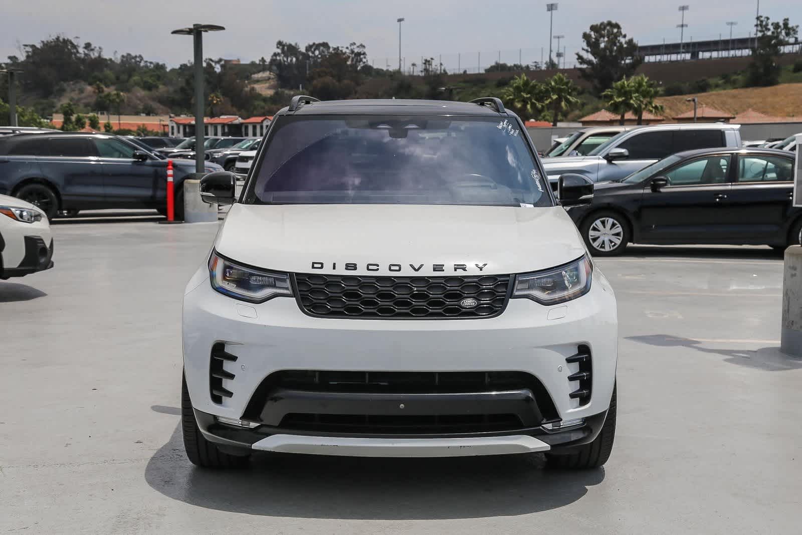 Thumbnail: 2021 Land Rover Discovery - 2