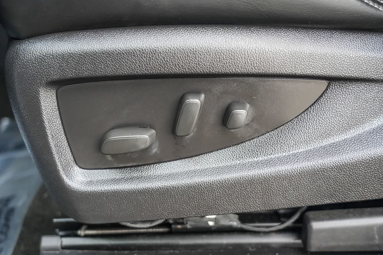 Thumbnail: 2016 GMC Yukon - 20