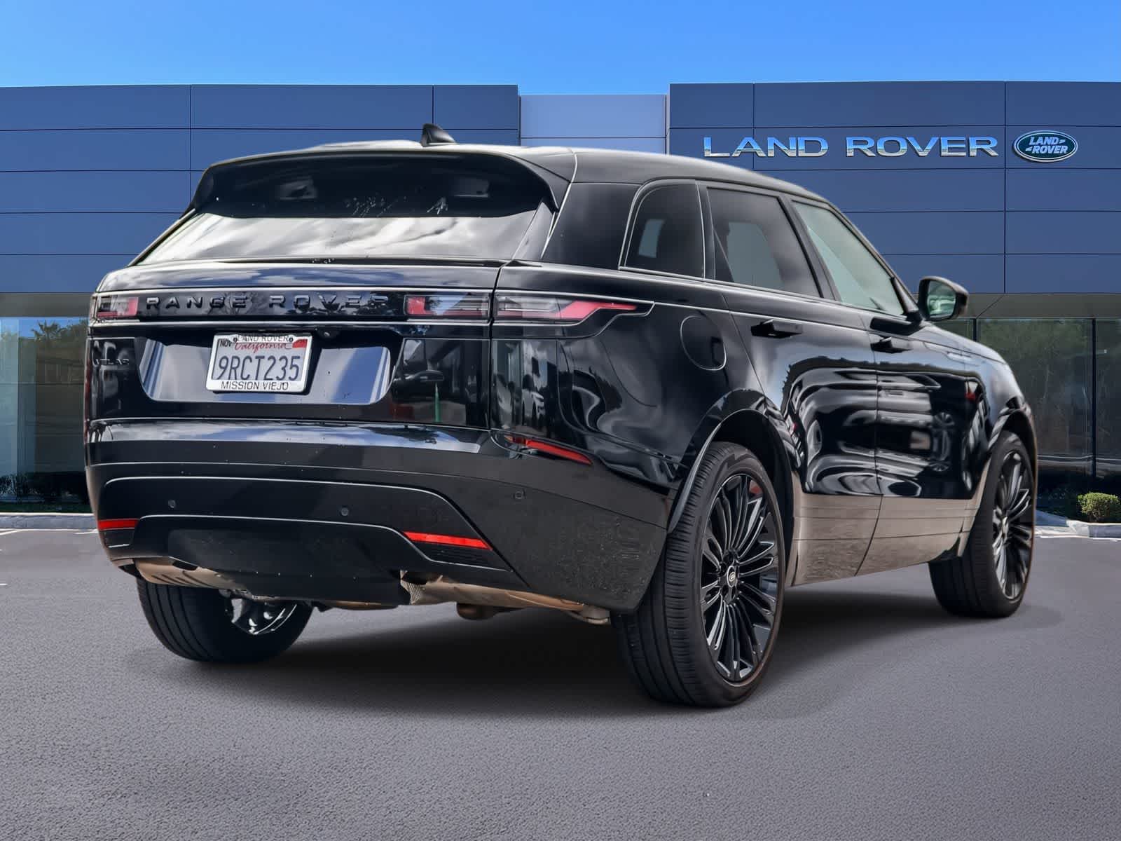 Thumbnail: 2025 Land Rover Range Rover Velar - 4