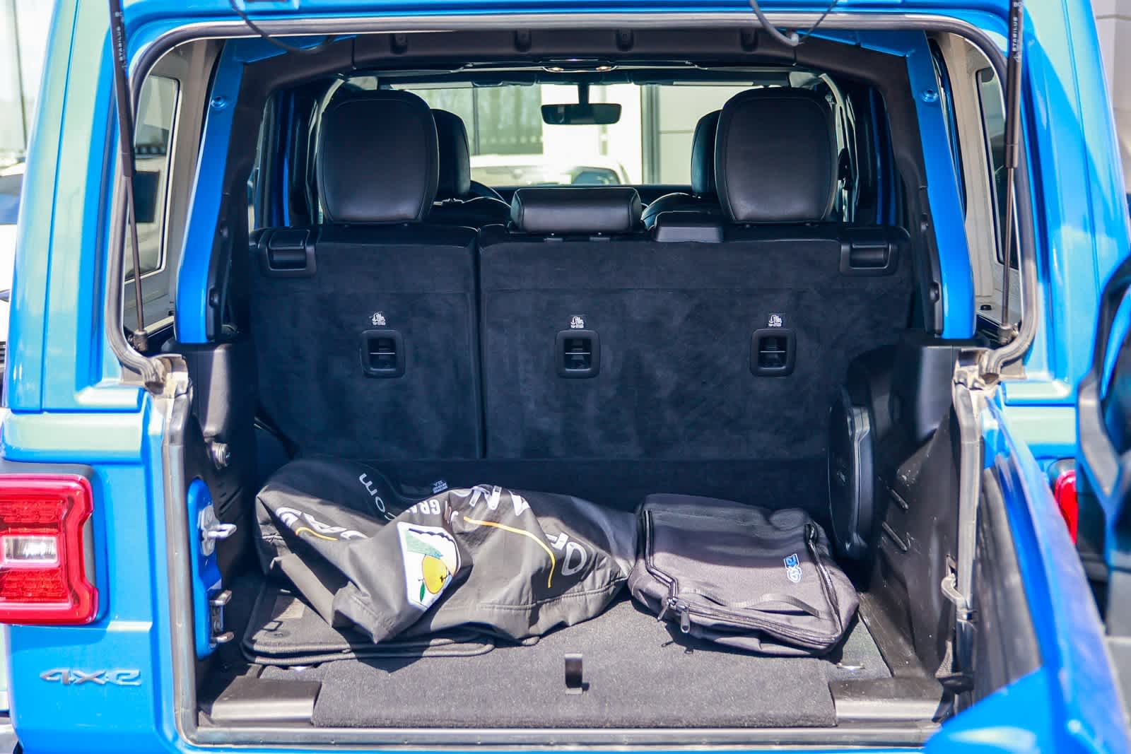 Thumbnail: 2022 Jeep Wrangler - 28