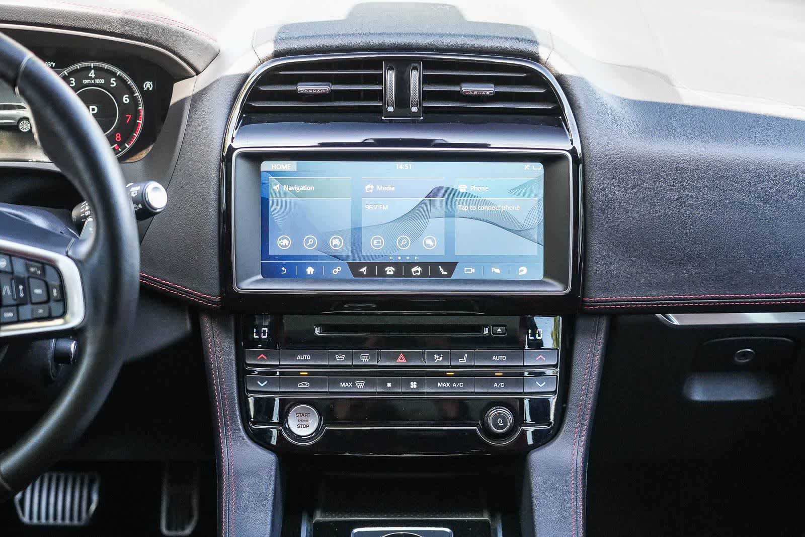Thumbnail: 2019 Jaguar F-Pace - 10