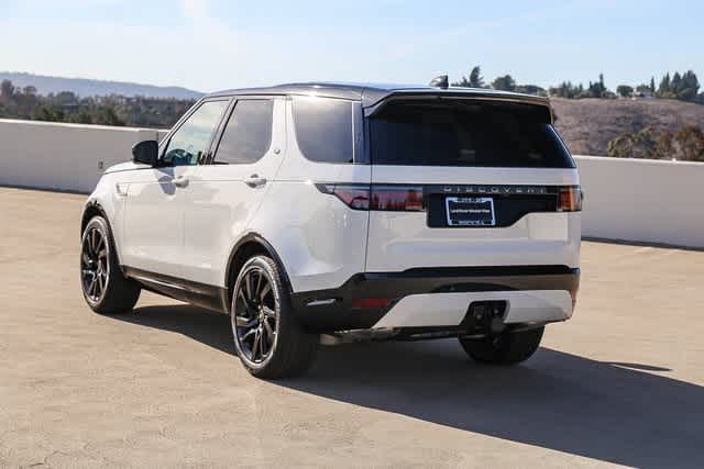 Thumbnail: 2025 Land Rover Discovery - 6