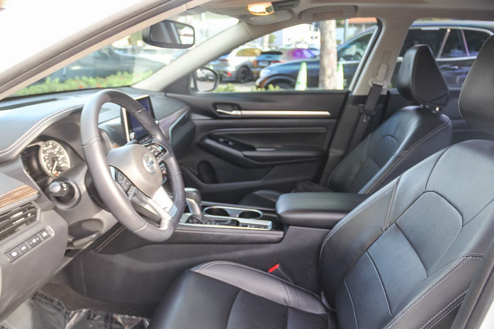 Thumbnail: 2020 Nissan Altima - 20