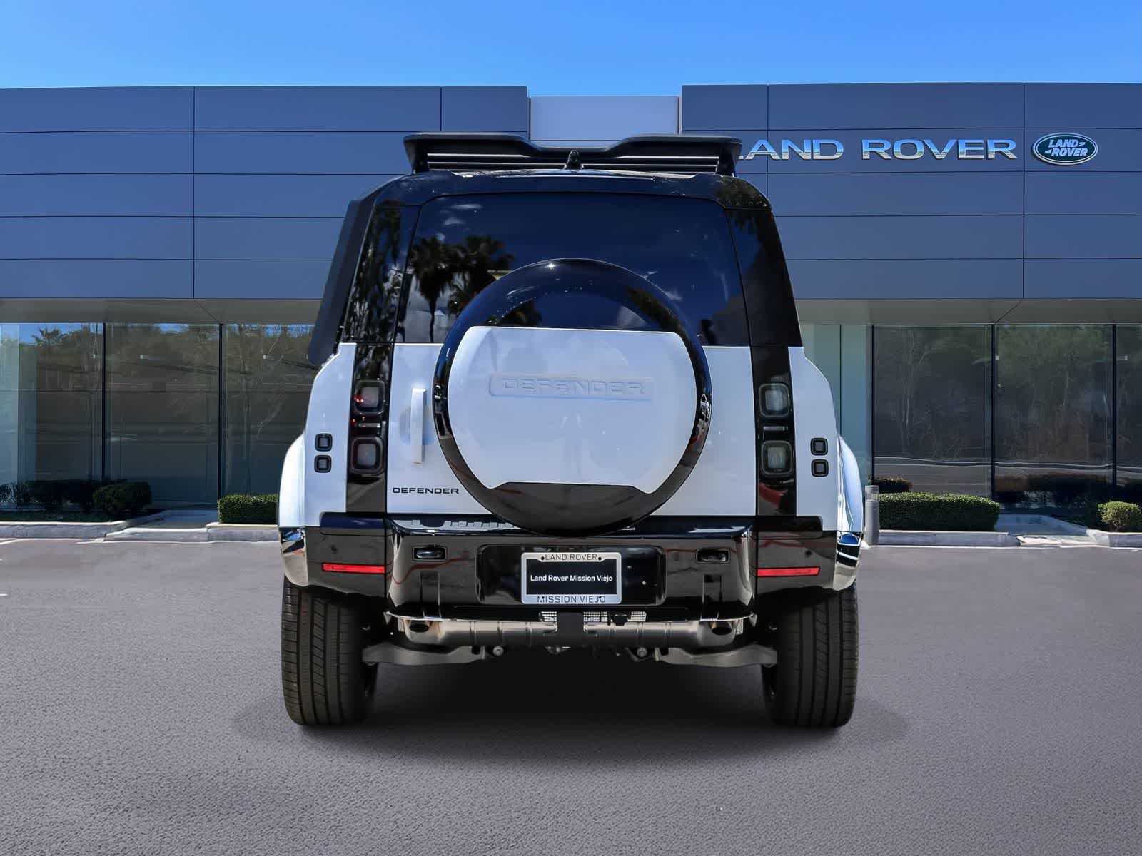 Thumbnail: 2026 Land Rover Defender - 5
