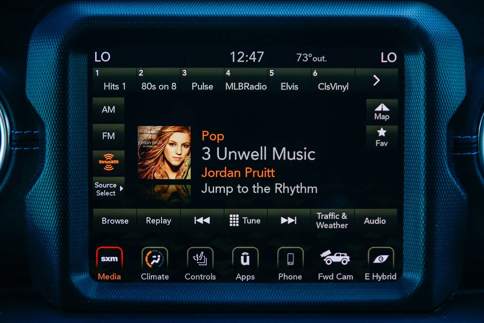 Thumbnail: 2022 Jeep Wrangler - 14