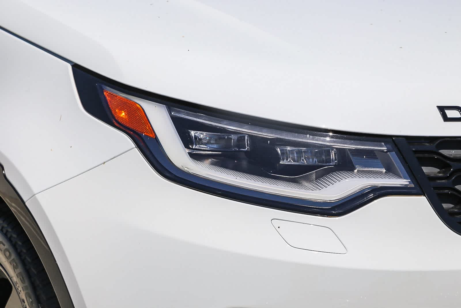 Thumbnail: 2025 Land Rover Discovery - 7