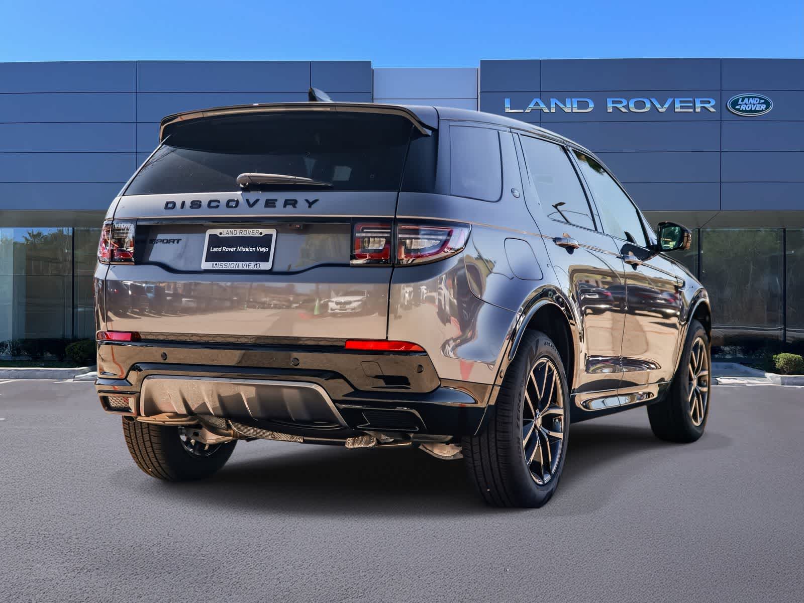 Thumbnail: 2026 Land Rover Discovery Sport - 4