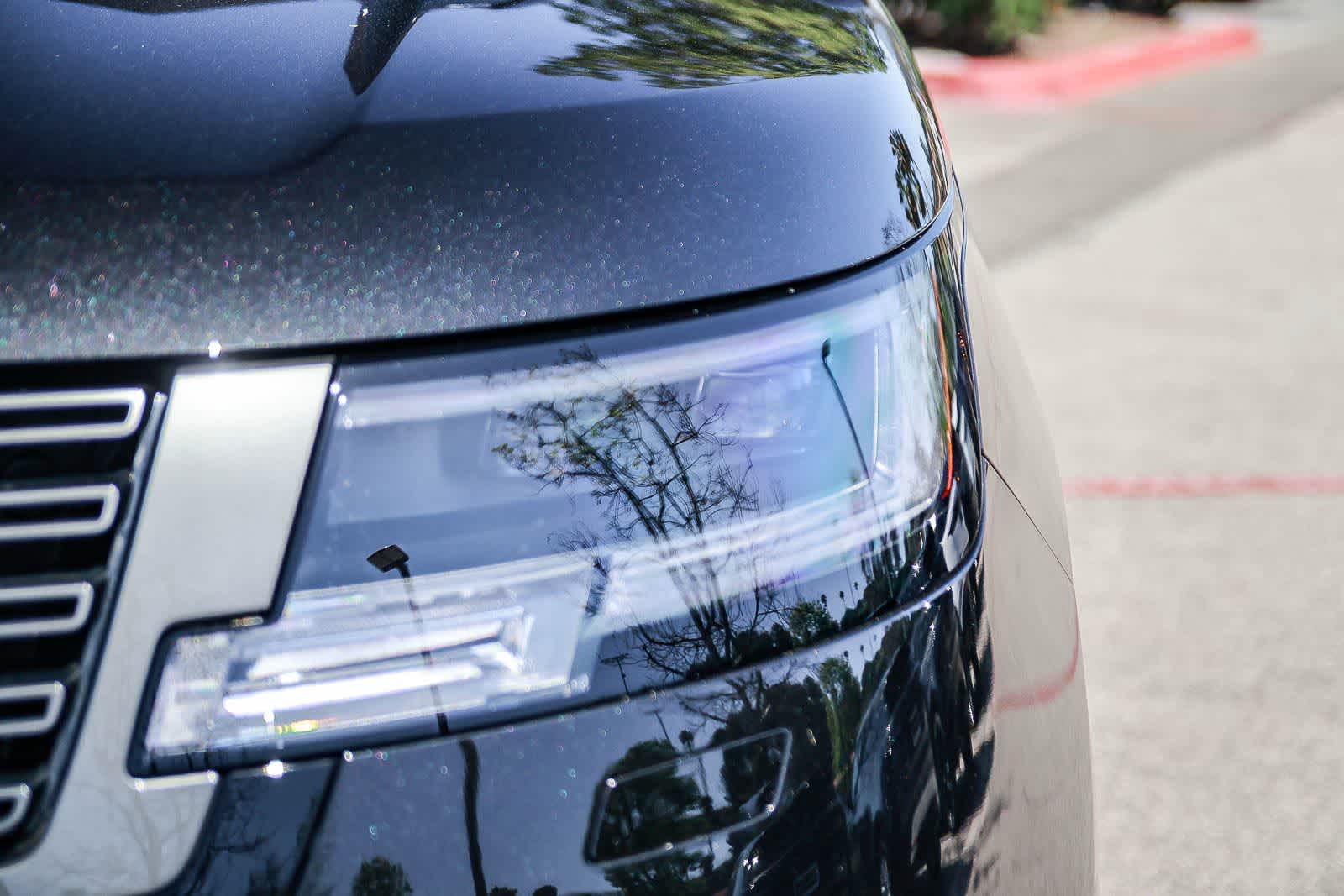 Thumbnail: 2026 Land Rover Range Rover - 10