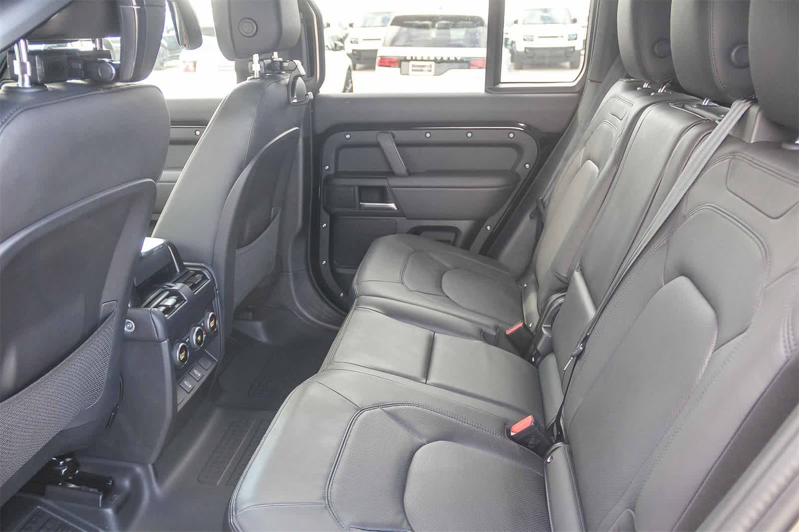 Thumbnail: 2026 Land Rover Defender - 17