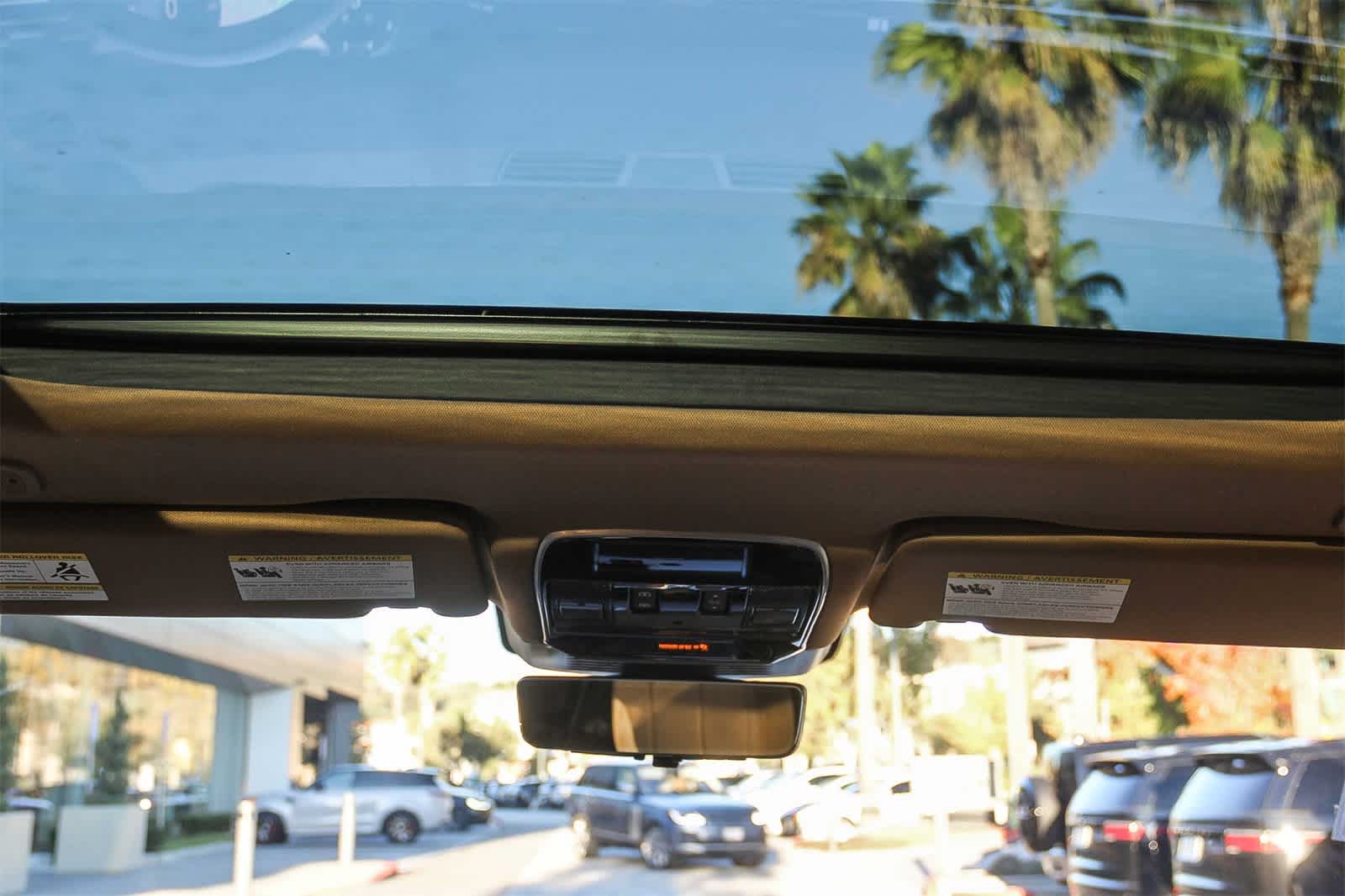 Thumbnail: 2025 Land Rover Range Rover - 11