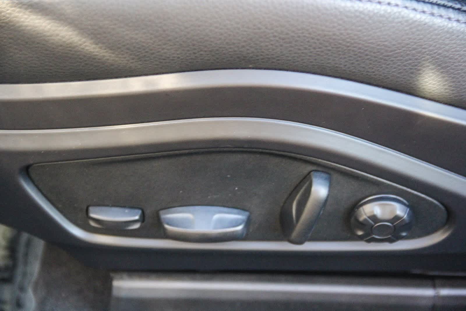 Thumbnail: 2023 Porsche Panamera - 17