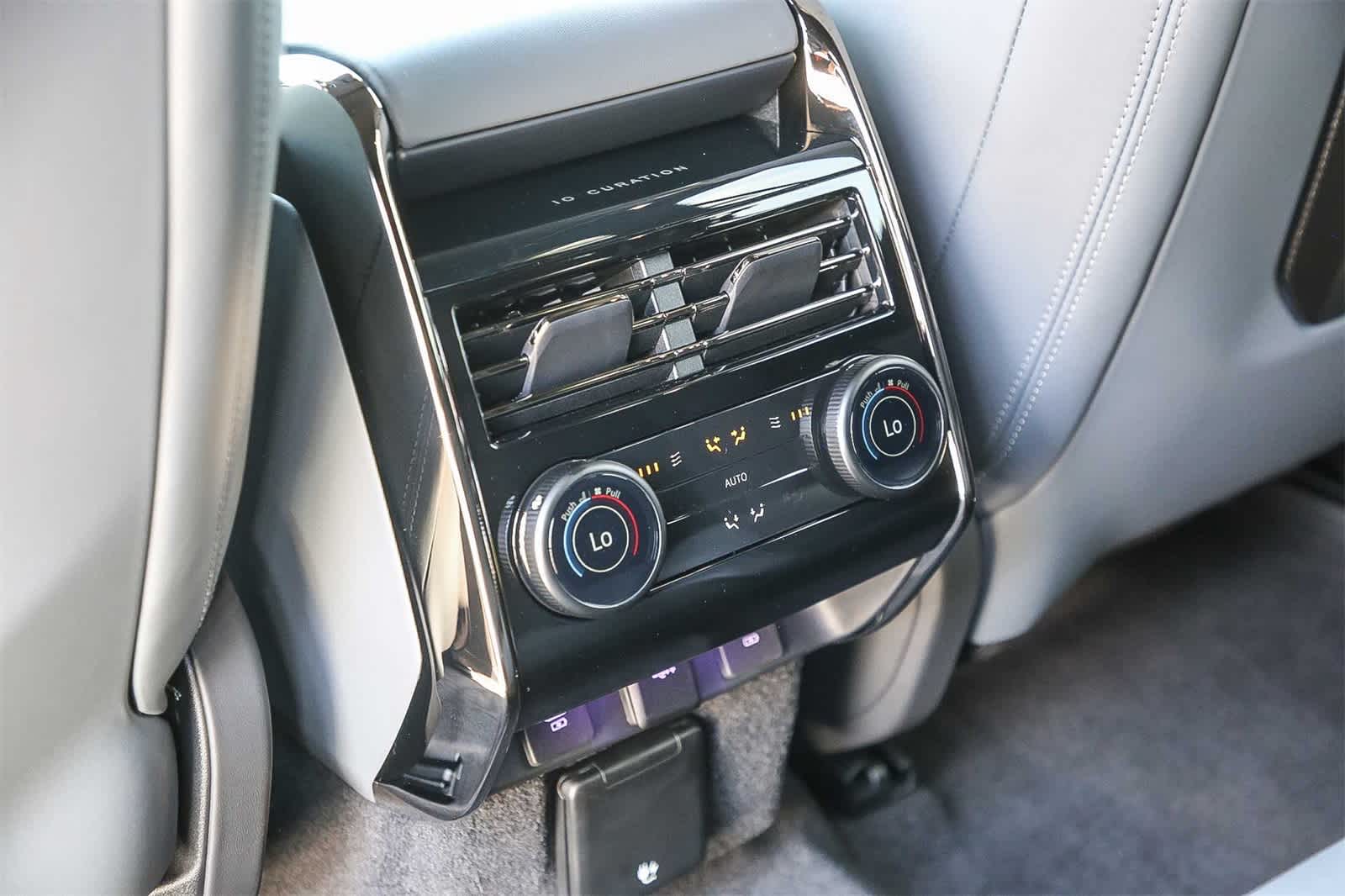 Thumbnail: 2025 Land Rover Range Rover Sport - 27